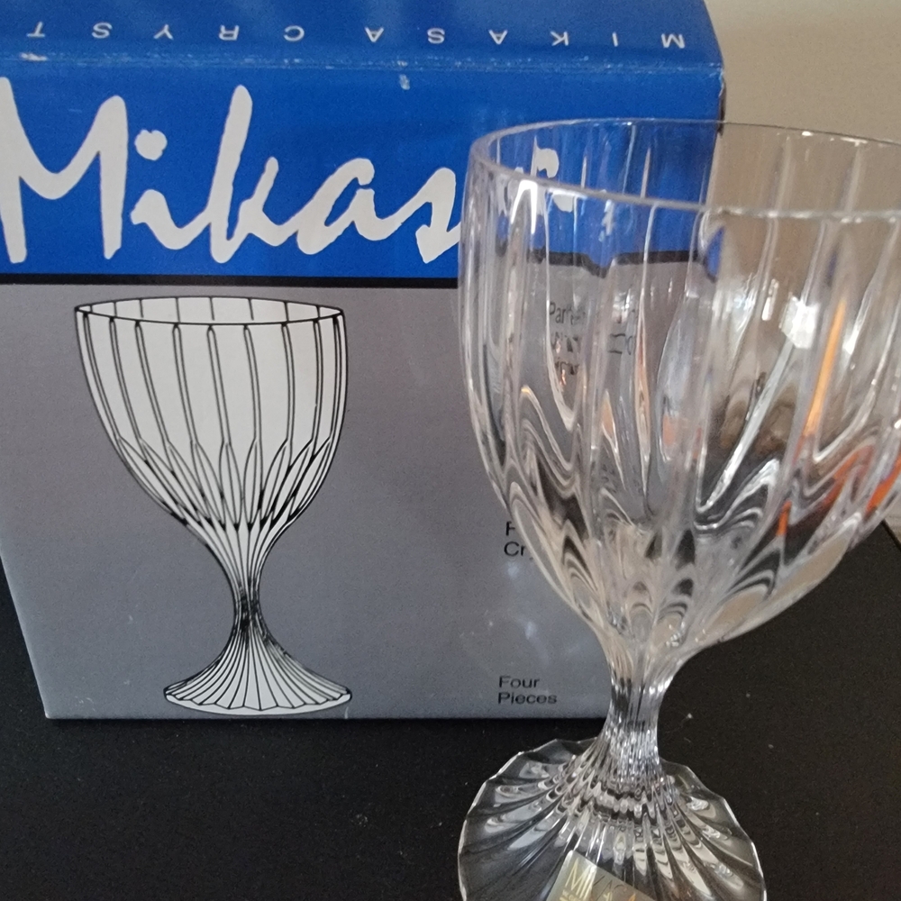 Mikasa Crystal Park Lane Set Of 4